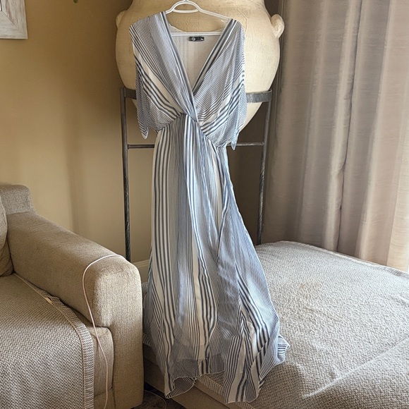 M Made In Italy Dresses & Skirts - Elegant Striped Maxi Dress